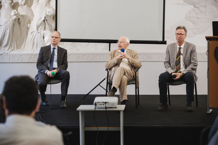 Zleva: Jean Tirole, Jean-Marie Lehn, Thomas Ebbesen