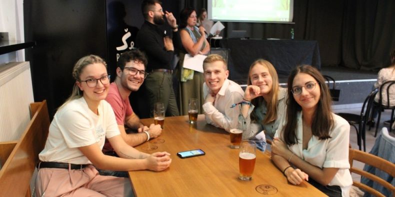 Tým Pekelných Andílků - Eliška Šmedková, Andrej Rožnovják, Maroš Dufala, Alexandra Barčíková, Lucie Škarupová. 