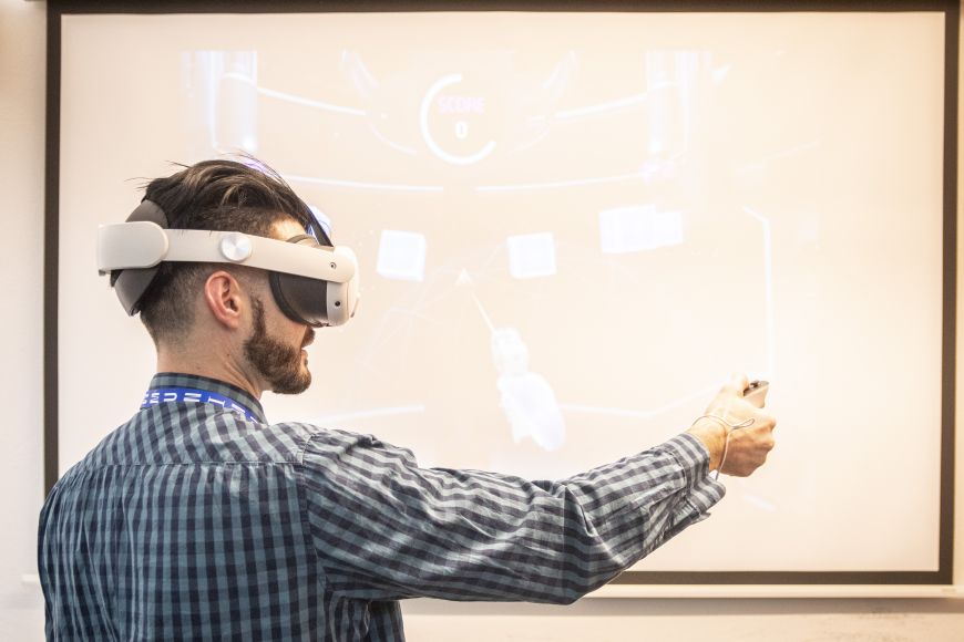 Staff from Ukrainian universities also had the opportunity to have a go at virtual reality.