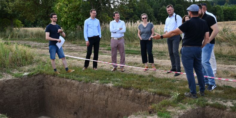 The current research station in Těšetice-Kyjovice is a unique archaeological facility with more than fifty years of experience.