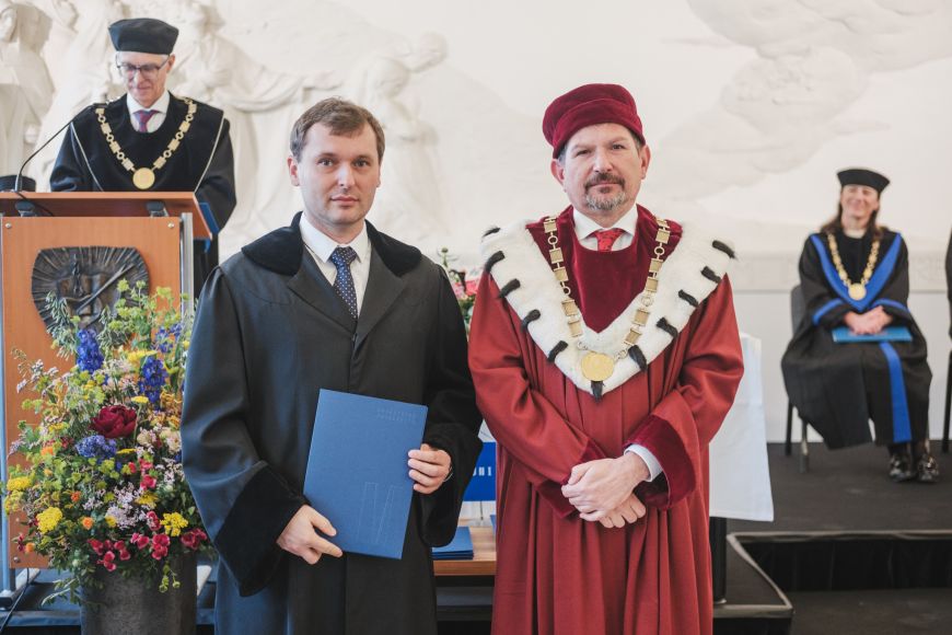 Foto: Martin Indruch Docent Ladislav Kočan a rektor MU Martin Bareš.