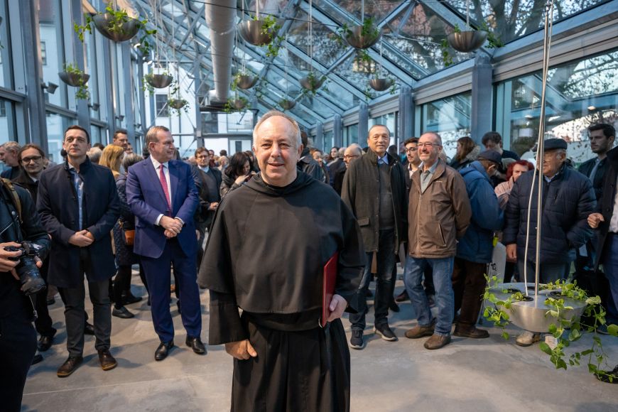 The ceremonial opening of the greenhouse was also attended by the Augustinian monks.