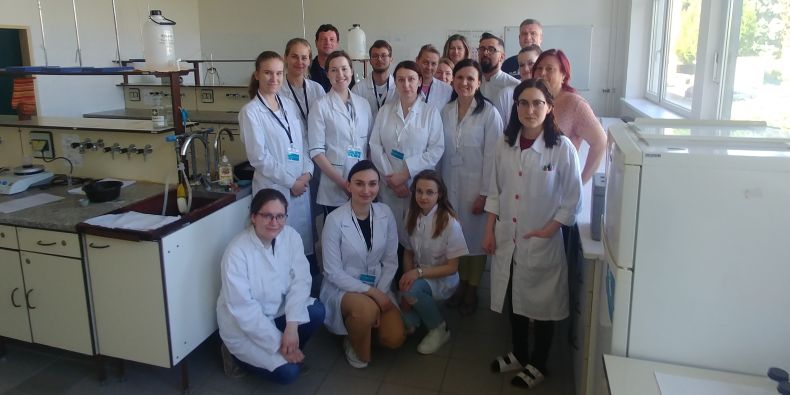 Do projektu se zapojili studenti i výzkumníci tří farmaceutických fakult.