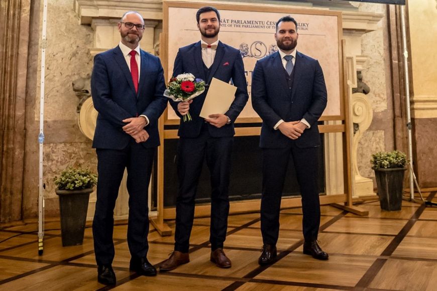 Ministr školství Robert Plaga, Martin Gajarský z Přírodovědecké fakulty a Ceitecu MU a náměstek pro vysoké školství, vědu a výzkum Pavel Doleček.