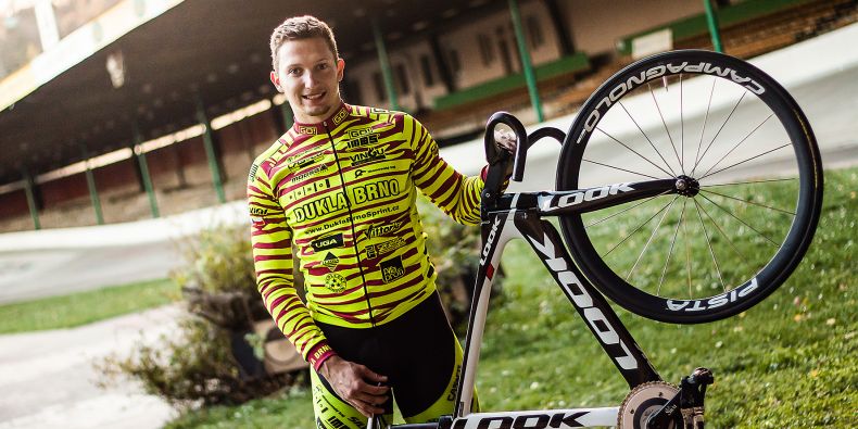 Dráhový cyklista Robin Wagner studuje na fakultě sportovních studií.