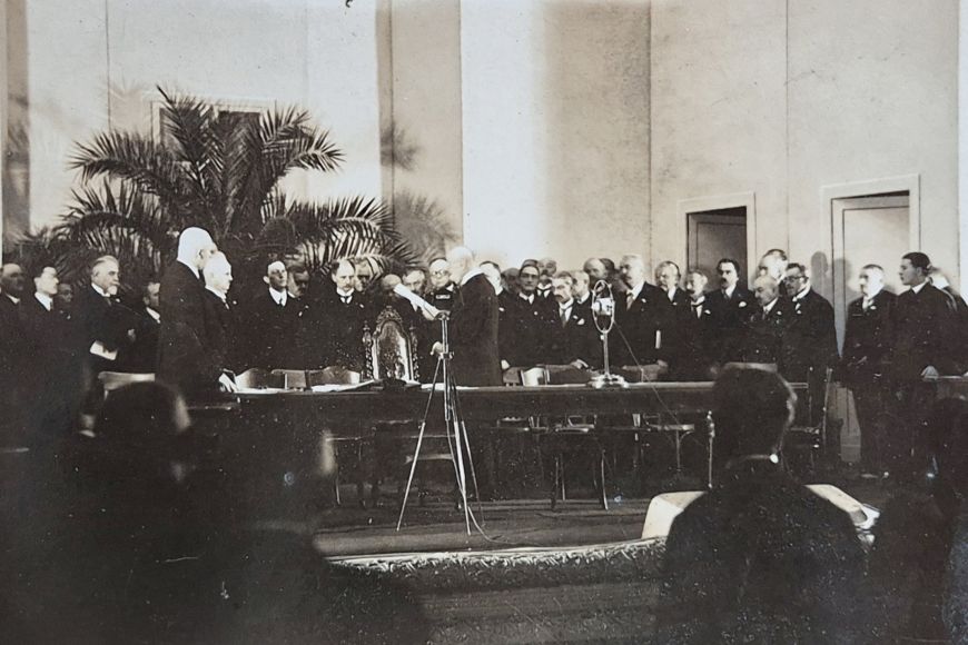 Foto: Archiv Jana Kabáta Prezident Tomáš Garrigue Masaryk se zúčastnil III. sjezdu československých právníků v roce 1930 v Bratislavě a byl přivítán ve Slovenském národním divadle.