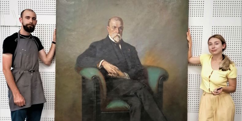 Restaurátoři Dominik Matus a Darya Lotts