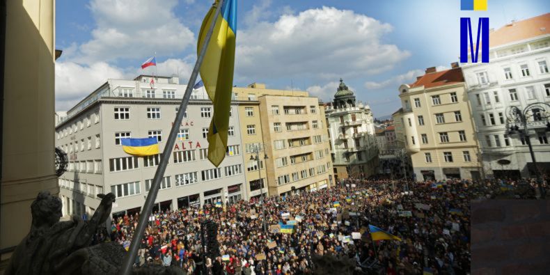 Dominikánské náměstí v Brně - protest na podporu Ukrajiny.