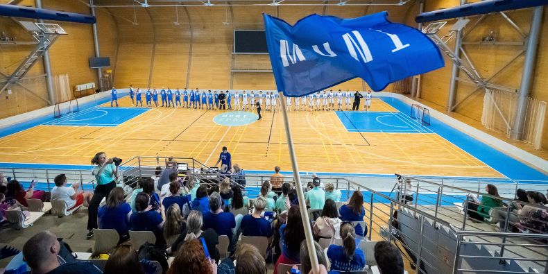 Sportovní část akce vyvrcholila odpoledne florbalovým derby CAMPUS vs. CITY