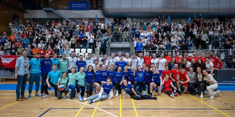 Volejbalové derby MUNI x VUT. 