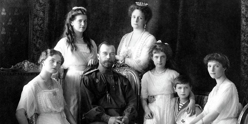 U ostatků poslední ruské carské rodiny z dynastie Romanovců dlouho nebylo jasné, že patří skutečně jim.