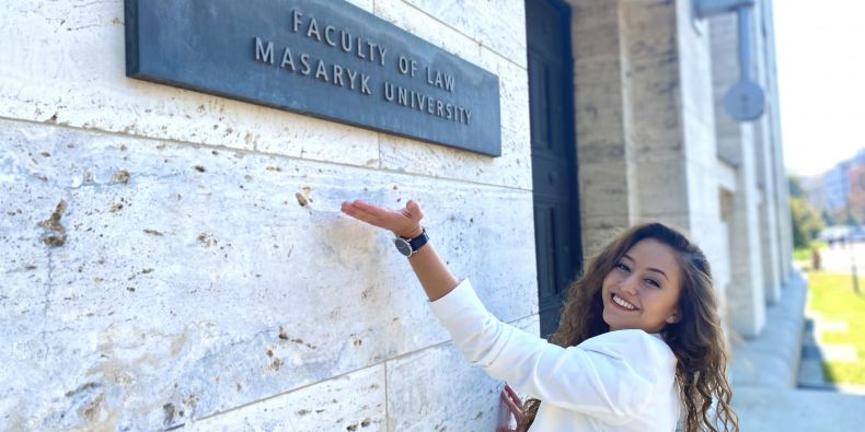 Studentka Právnické fakulty MU Sally Šreflová. 