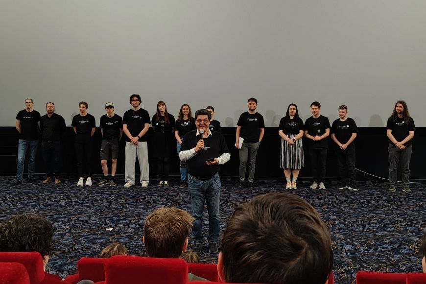 Foto: Madlen Seibertová Zakladatel a ředitel festivalu Petr Sojka s organizátory.