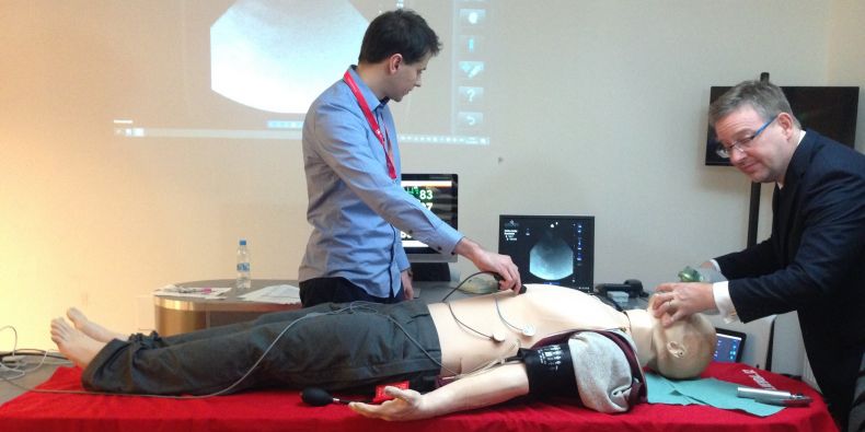 Na výroční konferenci si návštěvníci na praktických workshopech mohli vyzkoušet i práci s virtuálními pacienty nebo s pacientskými figurínami.