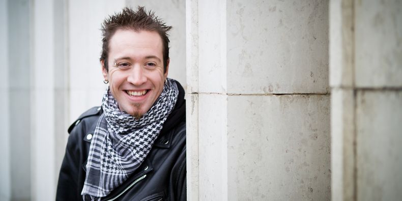 Student Radek Vymazal podniká jako virtuální operátor, vytváří DNA portréty a pracuje.  