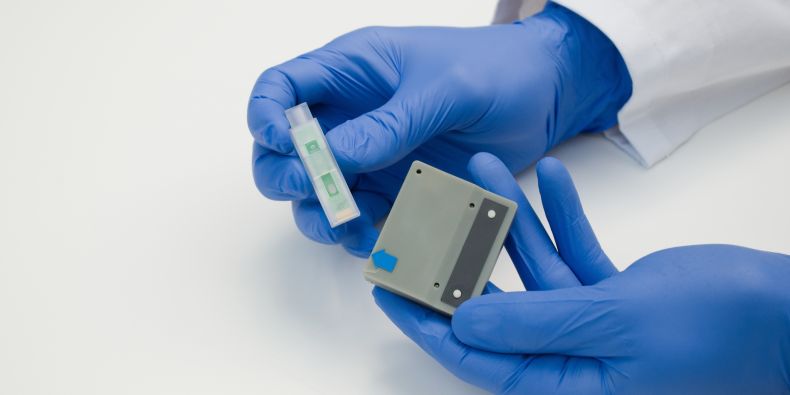 Prototyp testovacího zařízení.
