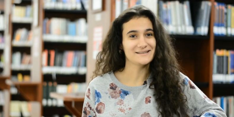 Na pozicích asistentů učitele se už vystřídalo 84 studentů z nejrůznějších zemí.