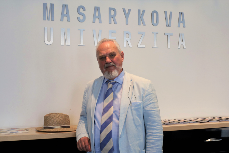 Andrej Zubov je od loňského podzimu hostujícím profesorem MU.