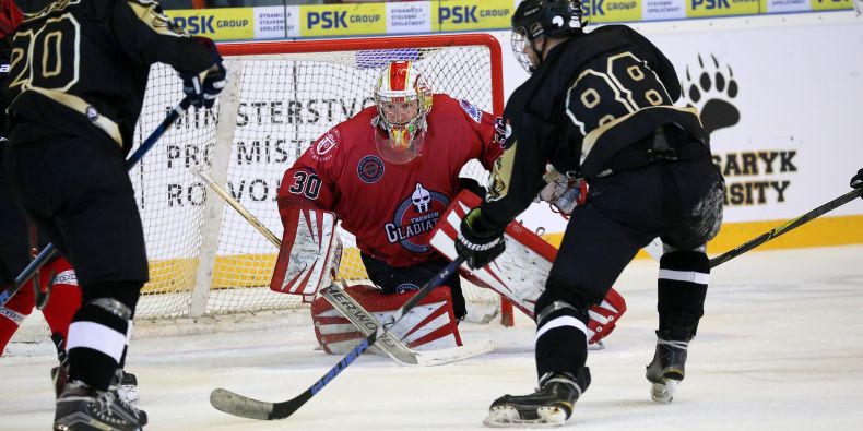 Hráči HC Muni duel zlomili ve druhé třetině, kdy soupeři utekli po vyrovnané první třetině o dvě branky.