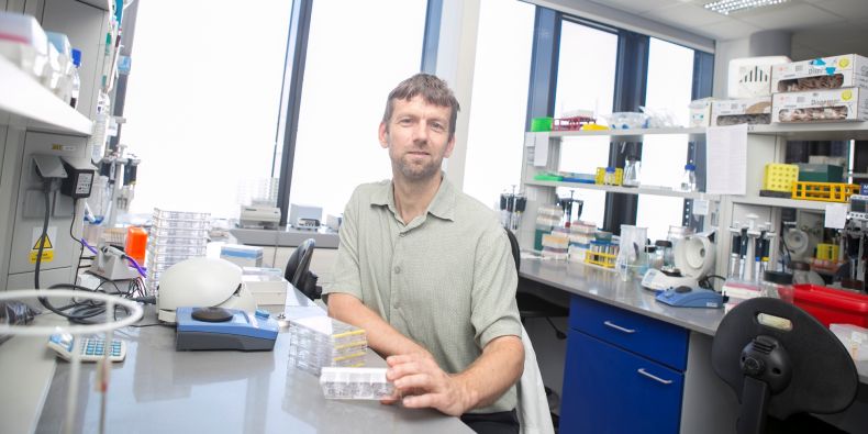 o receive funding allocated to only the world’s top scientists, a researcher has to go through a three-round selection process.
