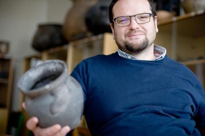 Archeolog Jiří Macháček vede výzkumné práce na Pohansku u Břeclavi.