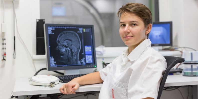 V prvních semestrech zabíralo Patrícii Klobušiakové měření pacientů spoustu času, jakmile se ale naučila zpracovávat data, věnuje se už hlavně analýze.
