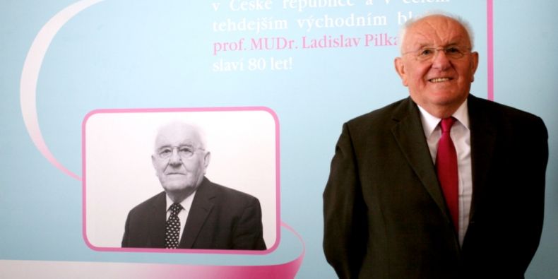 „Otec“ prvního české dítěte ze zkumavky Ladislav Pilka oslavil 80 let.
