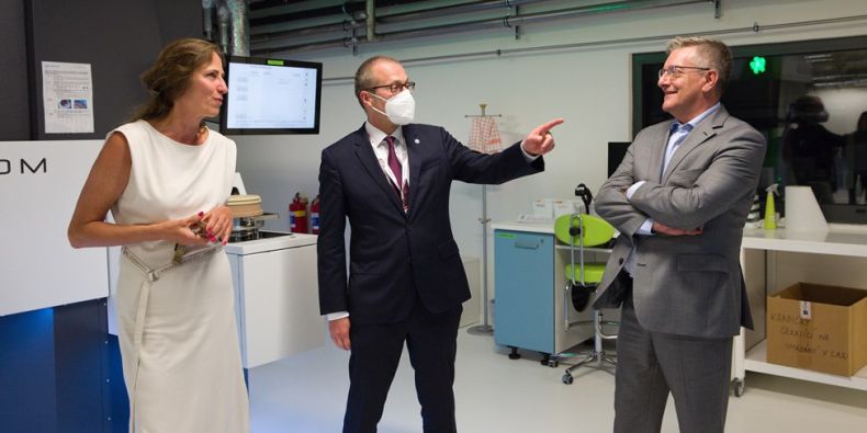 Director of the RECETOX Institute Jana Klánová during her meeting with Hans Klug and Srdan Matić in Brno