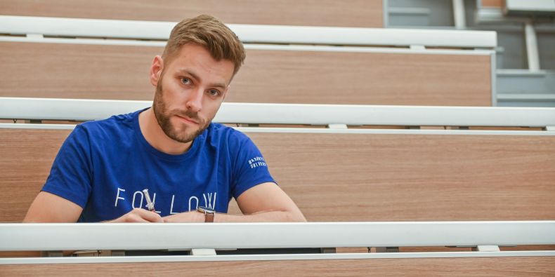 Student lékařské fakulty Petr Tinka. 