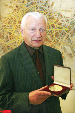 Profesor Wechsler působil jako přednosta I. chirurgické kliniky Fakultní nemocnice u sv. Anny celých čtrnáct let. Foto: Petr Preclík. Profesor Wechsler působil jako přednosta I. chirurgické kliniky Fakultní nemocnice u sv. Anny celých čtrnáct let. Foto: Petr Preclík.