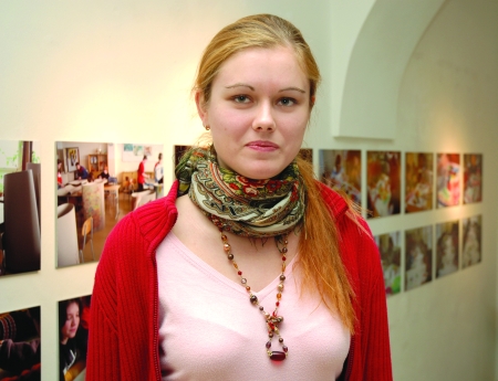 Výstava Na dosah prožitku byla prvním kurátorským počinem Martiny Fišerové (na snímku). V květnu uvede Galerie výtvarné pedagogiky výstavu prací žáků z MŠ a ZŠ na Kociánce, poté bude následovat výstava tvorby učitelů z Biskupského gymnázia v Brně a pak například výstava výtvarných děl neslyšících. Foto: Ondřej Ženka. Výstava Na dosah prožitku byla prvním kurátorským počinem Martiny Fišerové (na snímku). V květnu uvede Galerie výtvarné pedagogiky výstavu prací žáků z MŠ a ZŠ na Kociánce, poté bude následovat výstava tvorby učitelů z Biskupského gymnázia v Brně a pak například výstava výtvarných děl neslyšících. Foto: Ondřej Ženka.