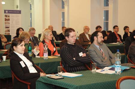 Na druhém Valném shromáždění Spolku absolventů se debatovalo o koncepci celého sdružení a hodnotila se jeho dosavadní činnost. Foto: David Povolný. Na druhém Valném shromáždění Spolku absolventů se debatovalo o koncepci celého sdružení a hodnotila se jeho dosavadní činnost. Foto: David Povolný.